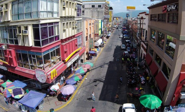 Bancos operarán a medias por feriado