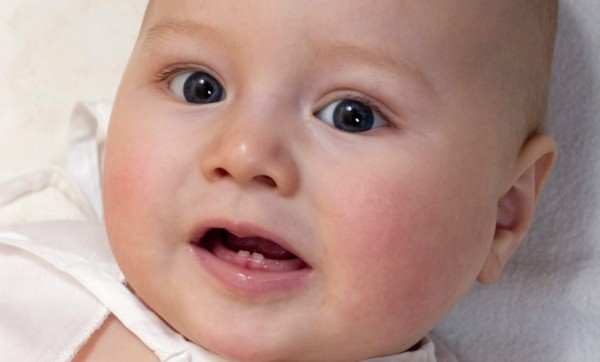 La dentición pone de mal humor a los bebés