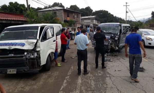 Chocan dos rapiditos en el bulevar del sur de San Pedro Sula