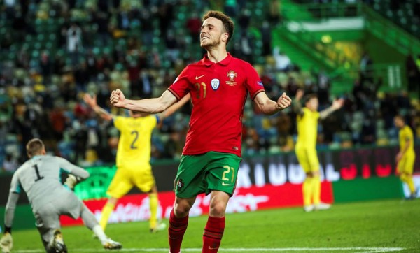 Diogo Jota fue la figura de Portugal en la goleada contra Suecia.