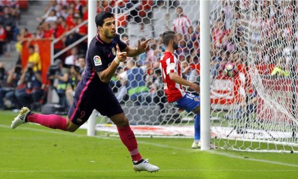Luis Suárez ya manda en solitario la tabla de goleadores de la Liga española