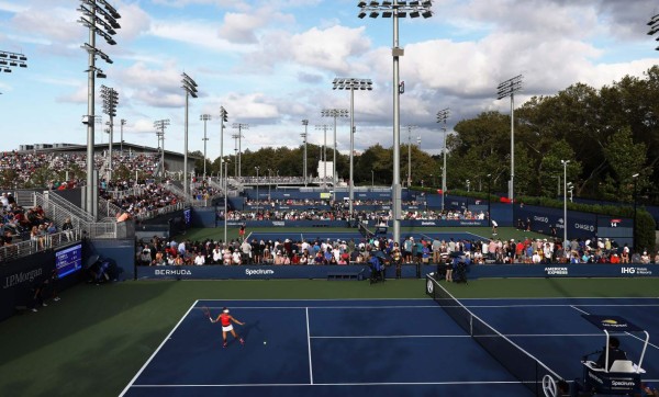 Las canchas de tenis del Abierto de EEUU se convierten en hospital de campaña