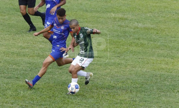 Isaac Castillo se estrenó como goleador del Marathón y su mamá no pudo contener la emoción