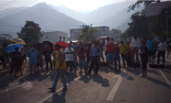 Vecinos de Armenta urgen por alimentos, reclaman la 'bolsa solidaria”