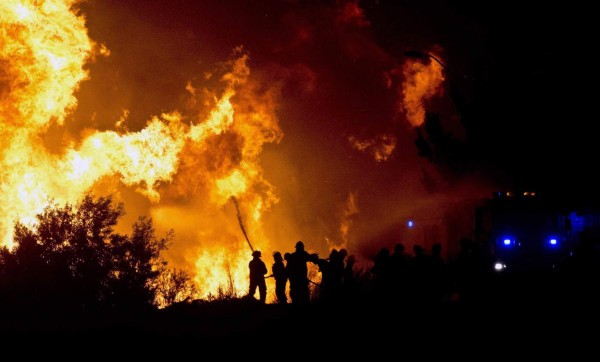 Aumenta a 15 número de muertos en incendio en Chile