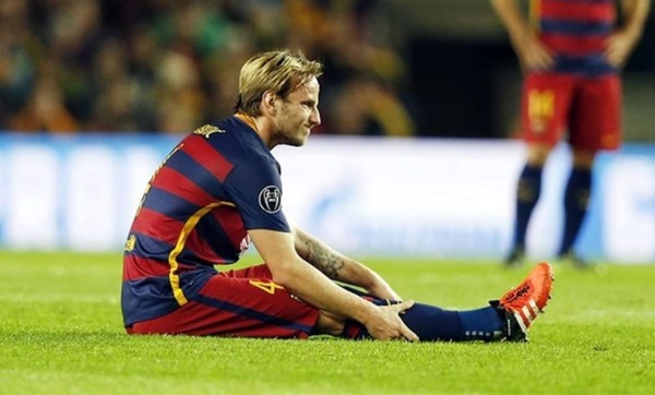 Rakitic se lesiona y es duda para el clásico en el Bernabéu