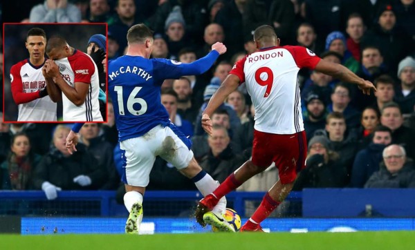Salomón Rondón provocó sin querer una espeluznante lesión a un rival y rompió a llorar