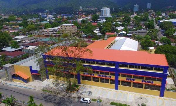 En noviembre terminarán nuevo edificio de Ucenm