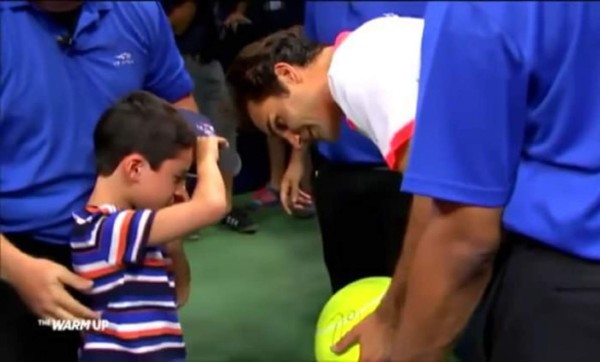 VIDEO: El gran gesto de Federer con un niño en el US Open