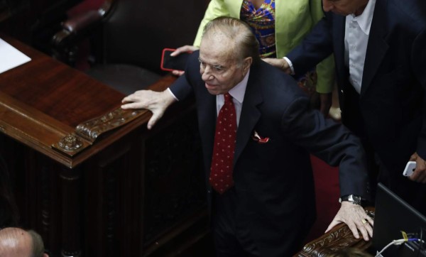 Confirman procesamiento del expresidente argentino Carlos Menem