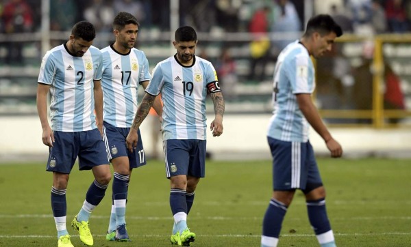 Argentina se asfixia en La Paz sin Messi y pierde ante Bolivia