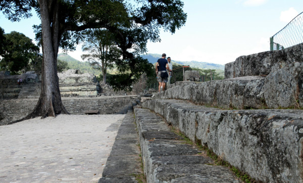 Los mayas se destruyeron solos, dicen investigadores