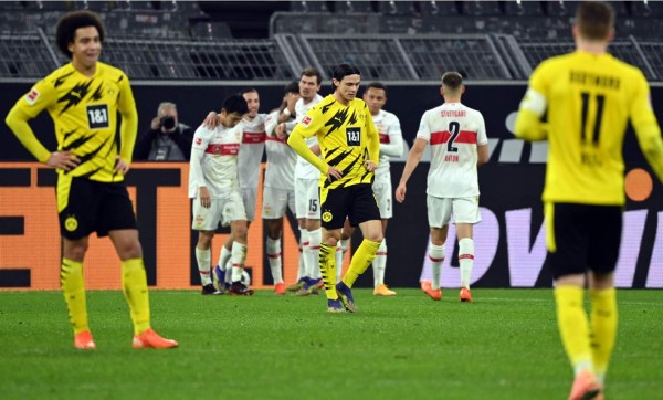 Borussia Dortmund es masacrado por el Stuttgart en la Bundesliga