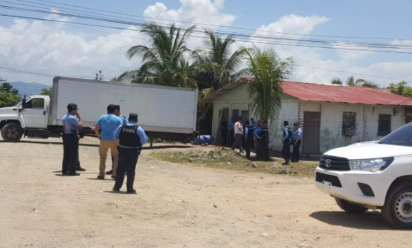 Decomisan más de 50 barriles de combustible en Cortés