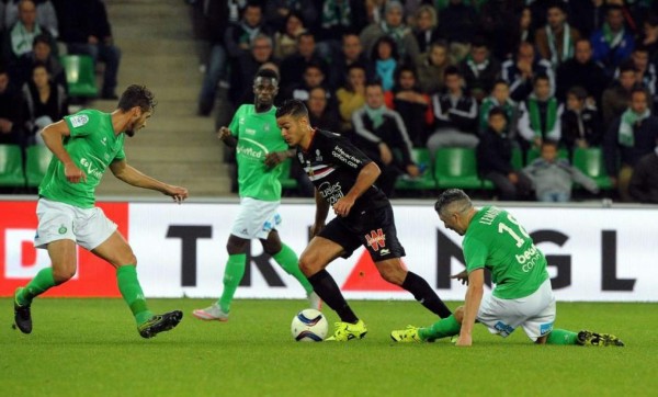 VIDEO: Golazo 'maradoniano' del crack francés Ben Arfa