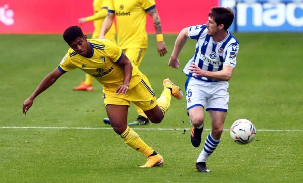 El Cádiz del 'Choco' Lozano sufre una dura derrota por goleada ante la Real Sociedad