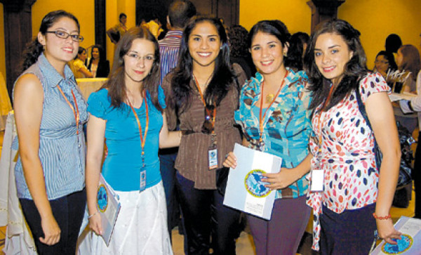 Bienvenida a jóvenes de la Asamblea General de OEA