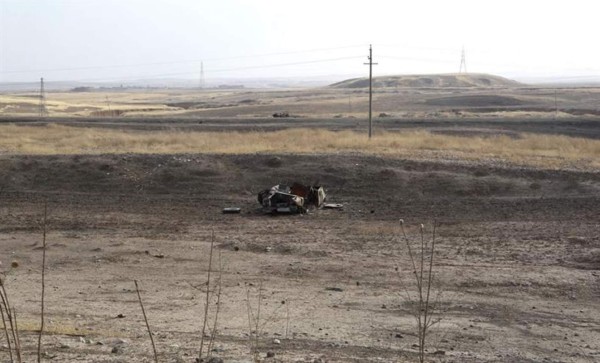 El EI incendia una fábrica y un almacén de azufre al sur de Mosul