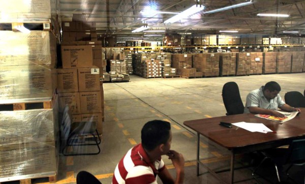 Destituyen al jefe del Almacén Central de Medicamentos  