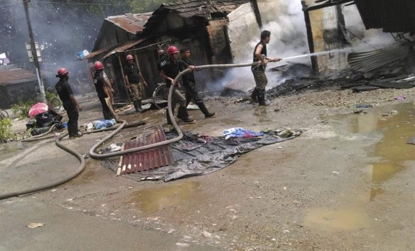 Se reportan al menos 14 muertos durante un tiroteo en India