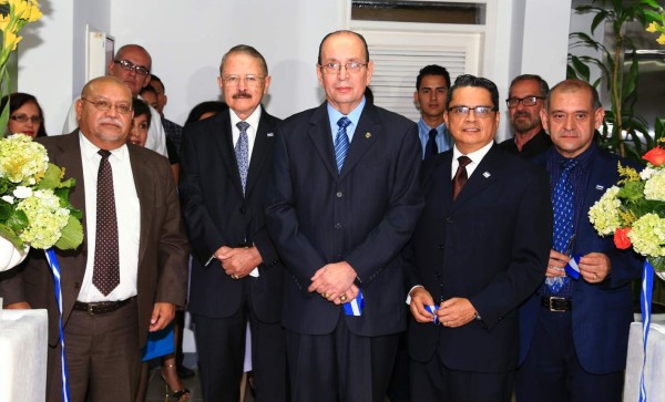 Banco Central de Honduras inaugura exposición 'Al compás del tiempo”