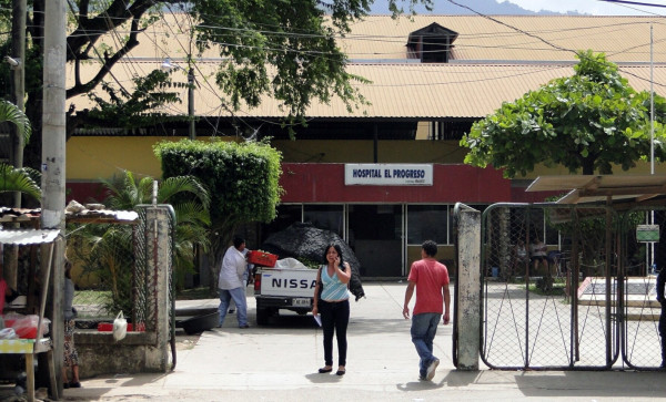 Prohíben venta de medicina en glorietas