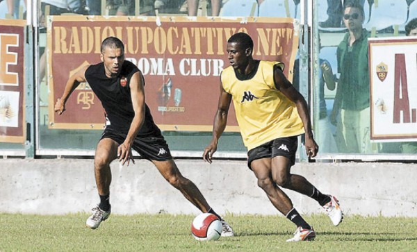 Edgard y Wilson a la espera
