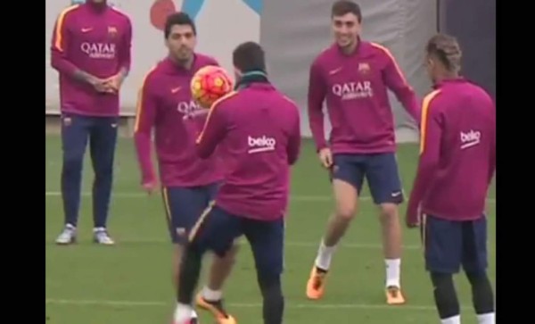 VIDEO: La broma de Messi y Neymar que no gustó a Suárez