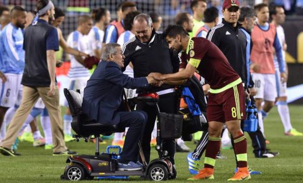 Preocupación por delicado estado de salud de Óscar Tábarez