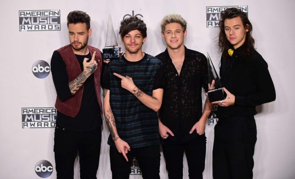 One Direction se lleva la noche en los AMA 2015