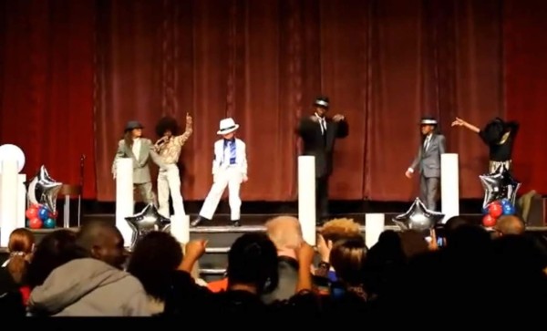 Niño de 9 años deslumbra con rutina de baile inspirada en Michael Jackson