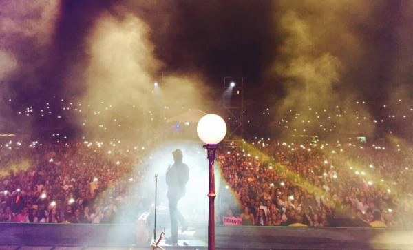 'Digan lo que digan de nuestros países, hay que ser felices': Arjona