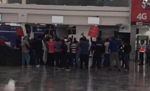 En simulacro frustran tomas del aeropuerto de San Pedro Sula