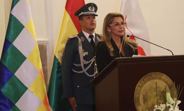 Rusia acepta a Jeanine Áñez como mandataria provisional de Bolivia