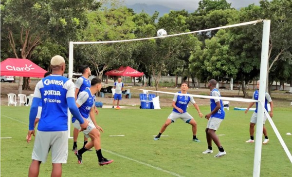Exigencia, charla y sonrisas invaden a la Selección de Honduras previo a la Copa Oro