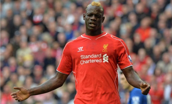 Federación inglesa acusa a Balotelli por racismo y antisemitismo