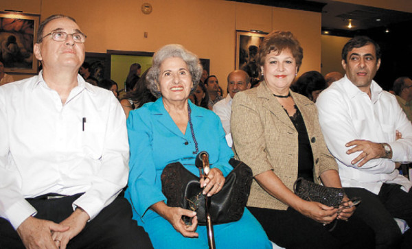 Noche de arte por los niños del hogar Integrar