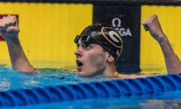 Nadadores estadounidenses asaltados a mano armado en Río