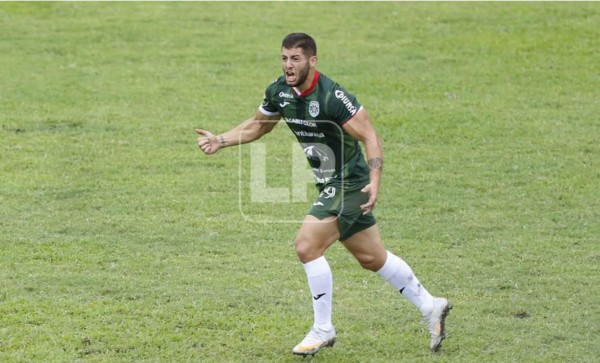 Kevin Hoyos celebrando su gol frente al Platense. Foto Neptalí Romero