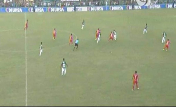 Video: El espectacular golazo de Costly frente al Marathón