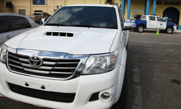 En parqueo de una discoteca sampedrana acribillan a amigos