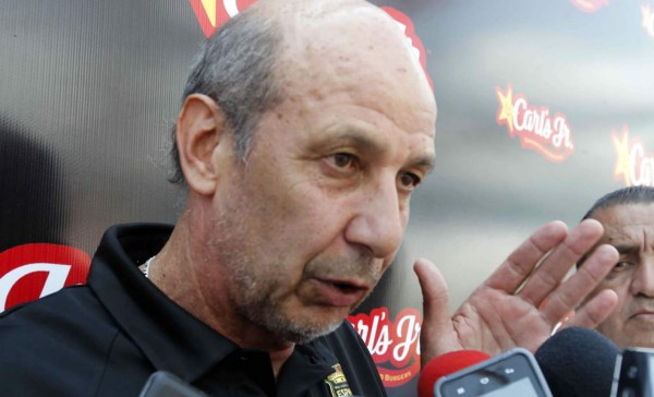 Miguel Falero: 'Nadie dice nada, a nadie le preocupa que se amontonen los partidos'