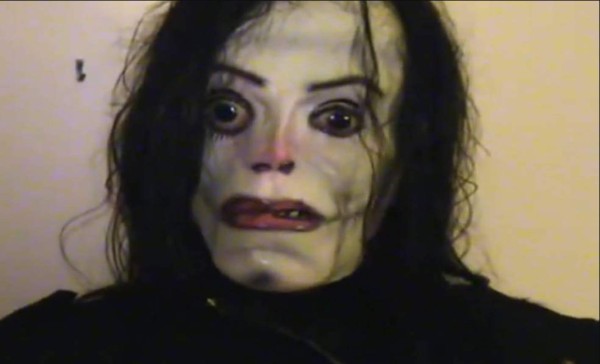 Ayuwoki, el aterrador meme que inunda las redes sociales