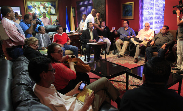 Sesión por peaje en San Pedro Sula termina en agresión a regidor