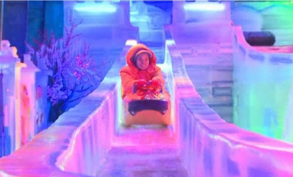 Los tailandeses descubren la nieve