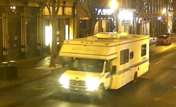 Hallan restos humanos en explosión de Nashville