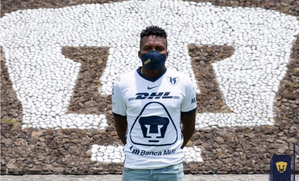 Hondureño Carlos Mejía fue presentado por Pumas de México
