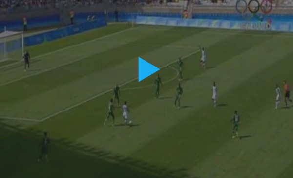 Video: Portero de Nigeria evitó el gol de Quioto