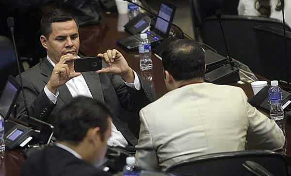 Electos tres magistrados de la CSJ más; ya solo faltan cuatro