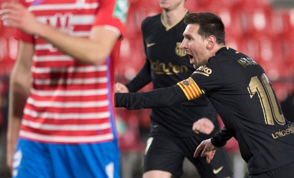 Messi y su golazo de tiro libre en el Granada - Barcelona